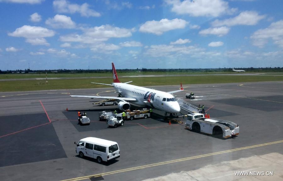 May bay phat no, toan bo hanh khach thiet mang hinh anh