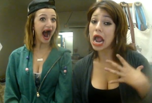 Hai nang rang sun hat nhep hai huoc hinh anh