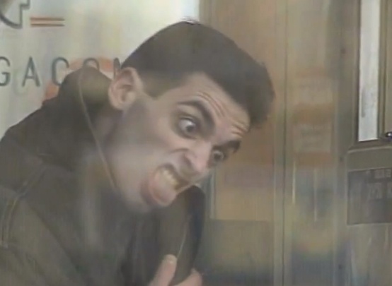 Clip hai: Dung dua voi anh hinh anh