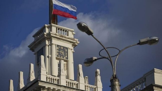 Dong ho o Crimea chinh theo gio Moscow hinh anh