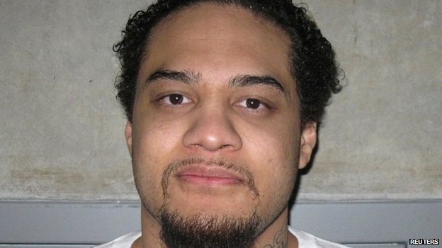 Canh sat ban chet bi cao giua phien toa hinh anh