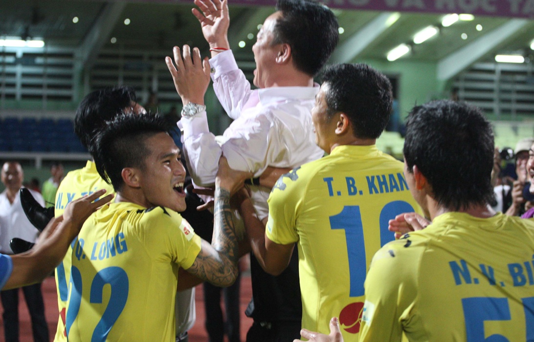 Quan bau Hien chuan bi nhan mua tien thuong hinh anh