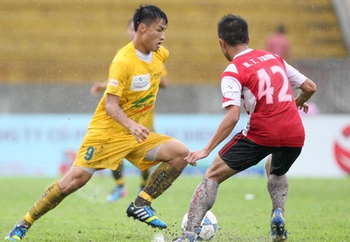 Thanh Hoa nhanh tay 'troi' Mac Hong Quan hinh anh