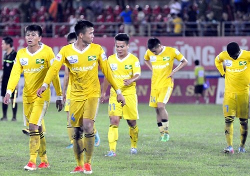 TGD SLNA: 'It tien, danh phai de cau thu ra di' hinh anh