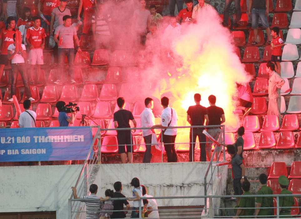 CDV Hai Phong dot phao sang an mung doi nha vao ban ket hinh anh