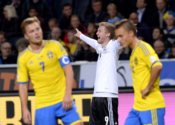 Duc ha Thuy Dien trong tran cau mua ban thang hinh anh