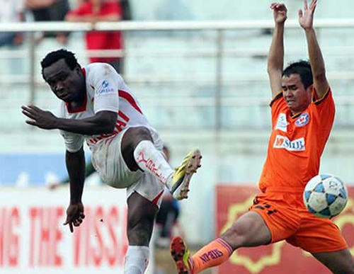 Bau Truong voi va tong 'bom xit' Timothy ra duong hinh anh