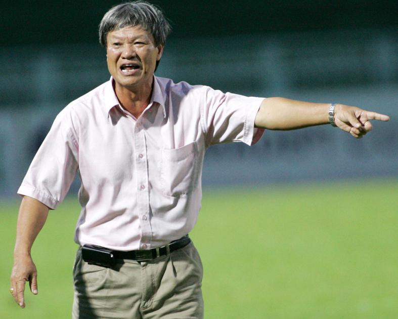 'VFF qua tan nhan voi HLV Hoang Van Phuc' hinh anh