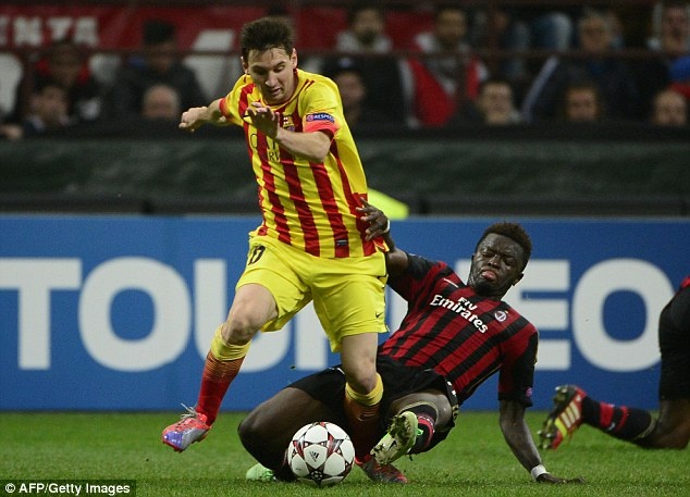 Messi ve ben me tim bi kip ghi ban tro lai hinh anh