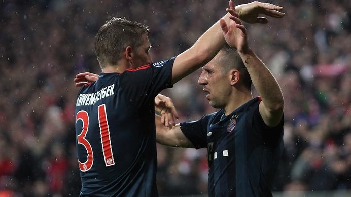 Bayern som am ve vao vong knock-out? hinh anh