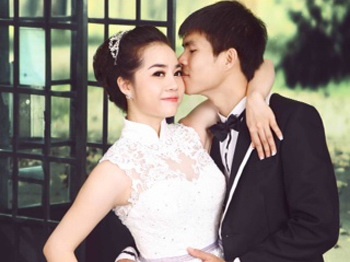 Tuyen thu Gia Tu cuoi vo xinh nhu hot girl hinh anh