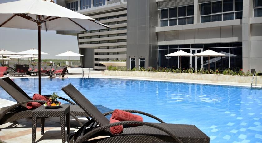 DT Viet Nam o khach san sieu sang tai UAE hinh anh