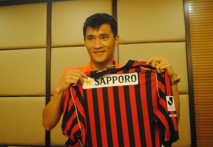 Cong Vinh chia se ve 4 thang vat kiet suc tren dat Nhat hinh anh