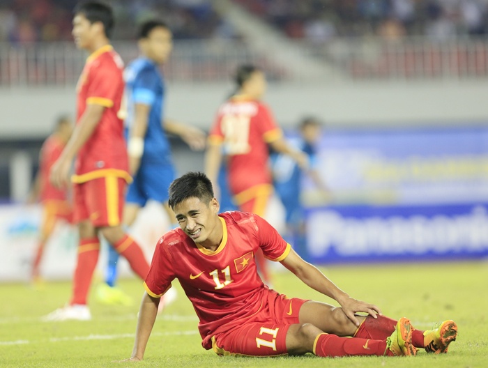 90 phut bat luc cua U23 Viet Nam tai SEA Games 27 hinh anh