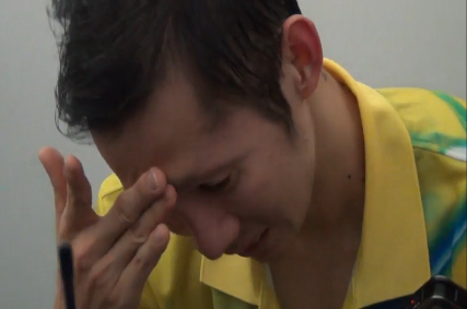 Tien Minh noi nhu khoc ve tran thua 'khong the hieu noi' hinh anh