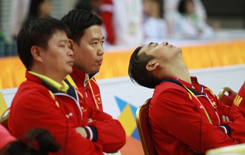 HLV cau may ngao ngan nhin hoc tro thua Myanmar hinh anh