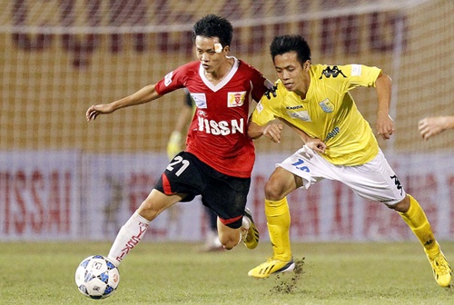 Cau thu du Sieu Cup Viet Nam doi tien thuong hinh anh