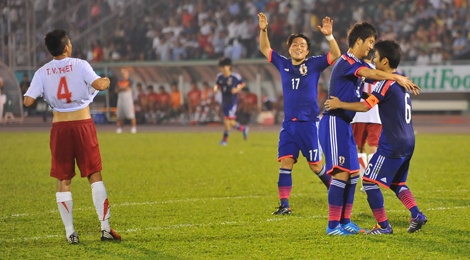 ‘Dung quay lung voi U19 Viet Nam chi vi mot tran thua’ hinh anh