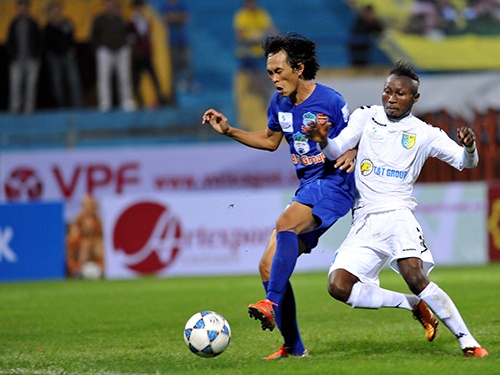 Vong 2 V.League: Nha vo dich toi vung dat du hinh anh