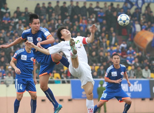 Cau thu va lanh dao Than Quang Ninh sap loi nhau ra toa hinh anh