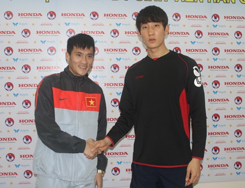 DT Viet Nam dung do nhieu ngoi sao tre cua Han Quoc hinh anh