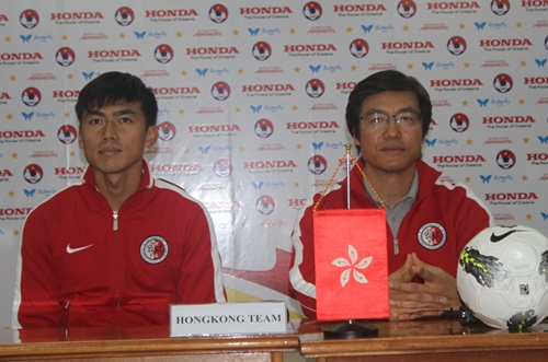 Hong Kong tu tin danh bai doi tuyen Viet Nam hinh anh