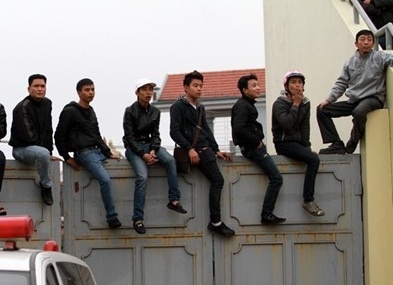 Chuyen dac biet o V.League: Mo san cho CDV vao tu giua trua hinh anh