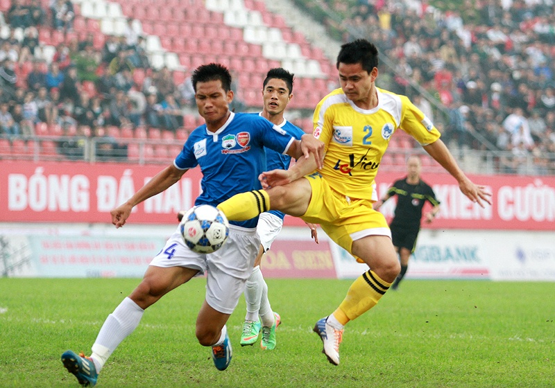 Tuyet pham tung nguoi moc bong giup Hai Phong thoat thua hinh anh