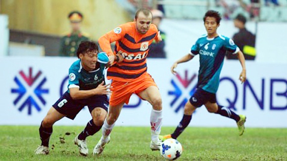 V.Ninh Bình dính nghi án bán độ trong trận thắng Kelantan 3-2 trên đất Malaysia.