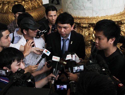 VFF cho Ninh Binh hoan tran dau de dieu tra cau thu ban do hinh anh