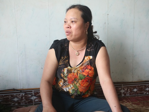 Me Tran Manh Dung: Xin moi nguoi cho con toi co hoi hinh anh