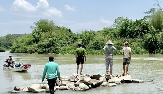 Hai nguoi duoi nuoc o Dong Nai va Binh Thuan hinh anh