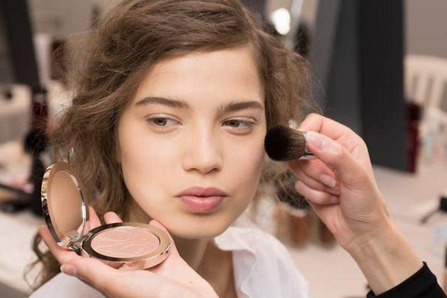 Chuyen gia trang diem tiet lo bi quyet tao khoi don gian, tu nhien hinh anh