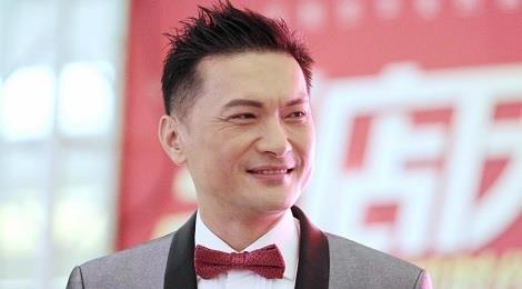 Tai tu Hong Kong tro lai dong phim sau 3 nam cham soc con trai tu ky hinh anh