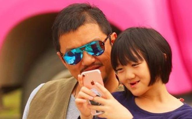 Ly A Bang to chuc sinh nhat cho con gai, Vuong Phi khong xuat hien hinh anh