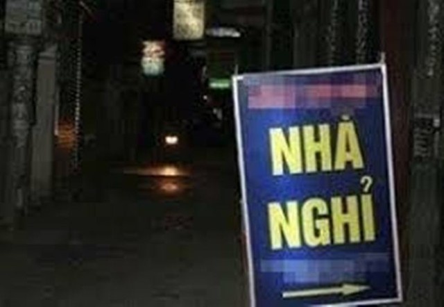 Mot can bo huyen chet bi an trong nha nghi hinh anh