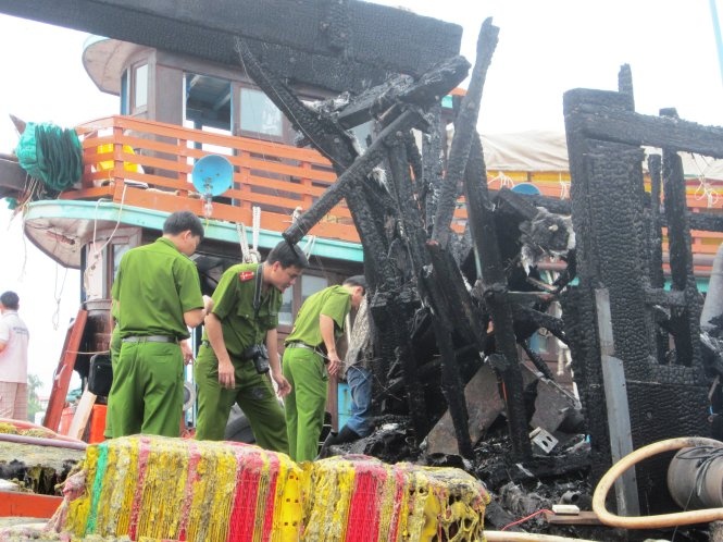 Chay tau ca du doi, nhieu ngu dan thoat nan hinh anh