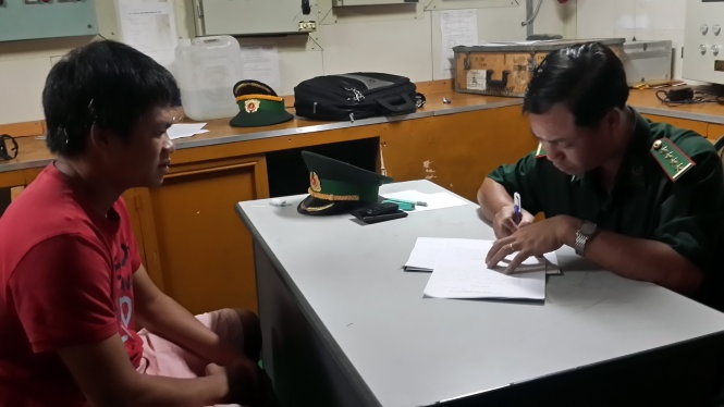 Thuyen truong tau Sunrise 689: 'Tim toi to den dau ma dam' hinh anh