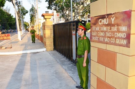 Cach chuc truong phong canh sat hinh su cong an Vinh Long hinh anh