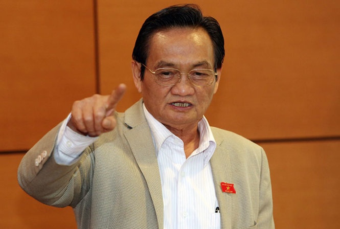 Ung cu vao Quoc hoi don gian qua hinh anh