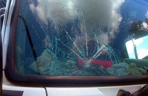 Bat giam tai xe nghi chen chet nguoi du ngoai cabin hinh anh