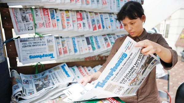 Sua luat de bao chi phat trien manh hon hinh anh