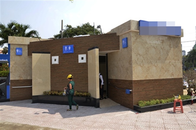 TP.HCM: Sap co them 100 nha ve sinh cong cong 4-5 sao hinh anh