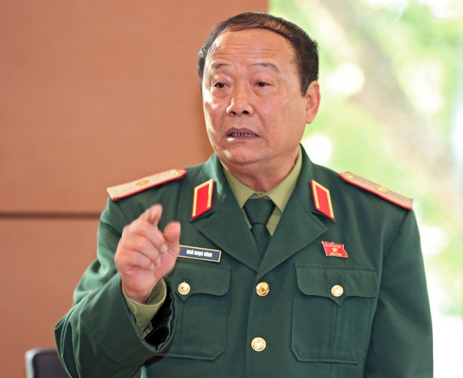 Con em can bo it nhap ngu hinh anh