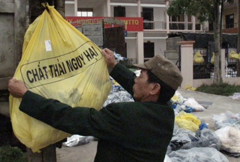 Dan bien tru so xa thanh... bai rac hinh anh