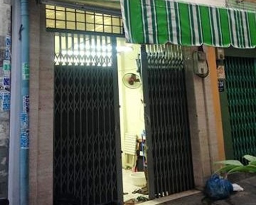 Xong vao nha khong che 3 co gai cuop tai san hinh anh