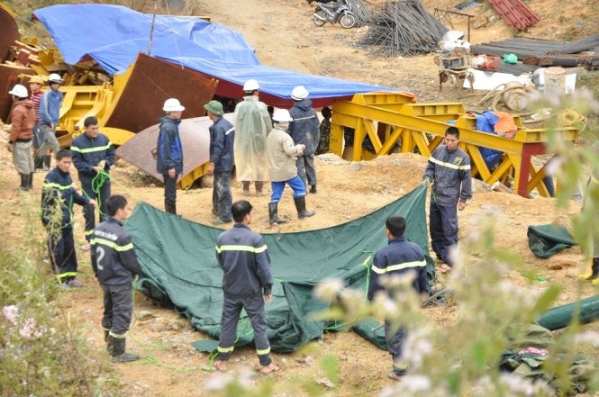 Hinh anh moi nhat cuu ho vu sap ham thuy dien Da Dang hinh anh