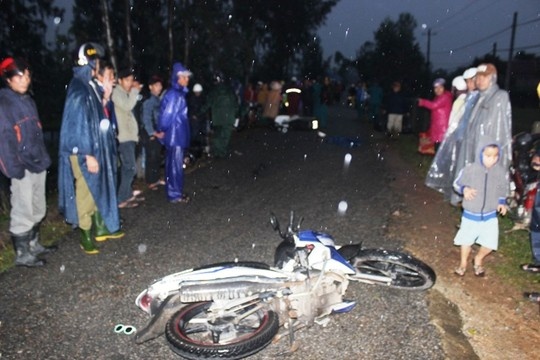 Di don con, cha bi tai nan tu vong hinh anh