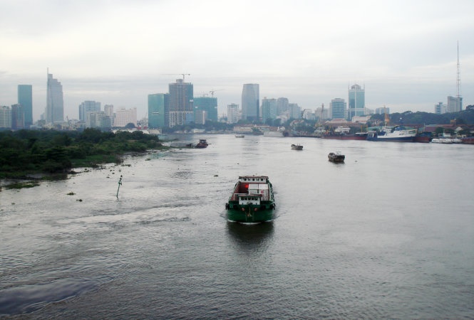 Sang 23/12 Sai Gon day may nhu troi thu Ha Noi hinh anh