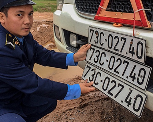 Oto sieu truong su dung 3 bo bien so vuot tram can hinh anh